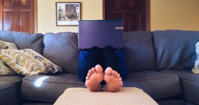 Working from home? Why detachment is crucial for mental health