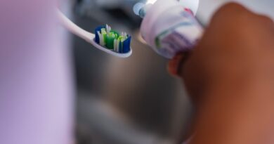 Is brushing your teeth for two minutes enough? Here’s what the evidence says